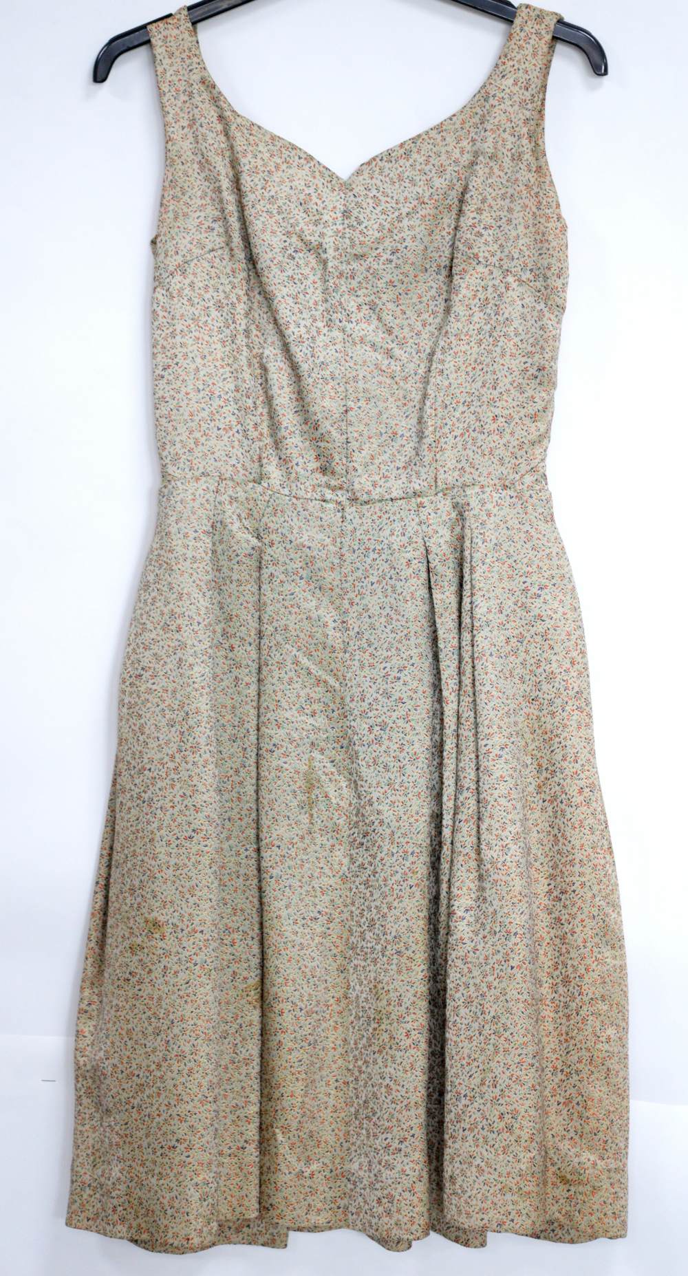 A collection of vintage clothing from 50s to 80s including adult and children's party dresses, - Image 8 of 11