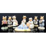 Large collection of Royal Doulton Brambly Hedge mice (28 in lot)