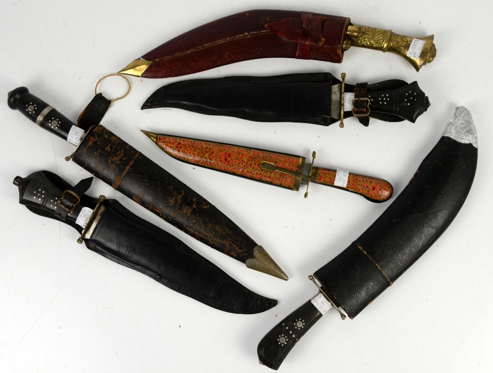 6 modern Indian knives, one of Kashmiri style, in sheaths, largest 43.5cm (6)