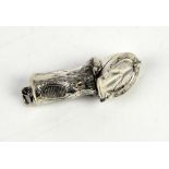 Silver vesta case in the form of a horse' leg/fetlock with opening at the shoe
