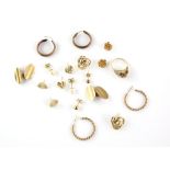 Mixed group of gold jewellery, including 1970's Rose shaped ring, size M, a pair of oval