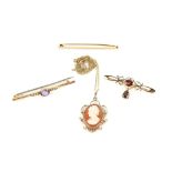 1920's plain bar brooch, stamped 15 ct, together with a garnet bar brooch, with an articulated