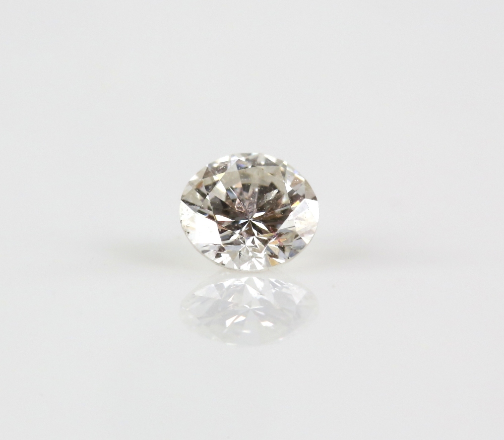 Round brilliant cut diamond three stone ring, estimated total diamond weight 0.56 carats, ring - Image 4 of 4