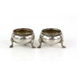 Victorian pair of silver round salts with beaded borders, by Daniel and Charles Houle, London