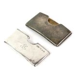 Two Victorian silver card cases, Birmingham 1898 and Sheffield 1898, 8 cm wide, 65 gr. (2)
