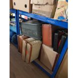 A LOT OF VINTAGE SUITCASES ETC