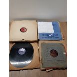 A LOT OF VINTAGE RECORDS MAINLY 78S AND 45S