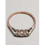 9CT GOLD 3 STONE CZ RING SIZE M GROSS WEIGHT 1.4G