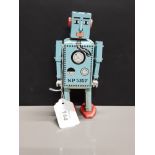 VINTAGE TIN WIND UP ROBOT TOY LILLIPUT NP 5357