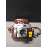 YUIGHANDER VITO B CAMERA IN ORIGINAL LEATHER CASE