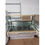 REFRIGERATED DISPLAY COUNTER