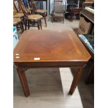 VINTAGE MAHOGANY LAMP TABLE