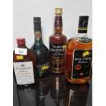 4 BOTTLES INC CRAWFORDS OLD SCOTCH WHISKY PORTO CROFT 100 PIPERS SCOTCH WHISKY AND BACARDI
