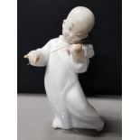 LLADRO FIGURE 4536 CHINESE ANGEL PLAYING VIOLIN WITH ORIGINAL BOX HEIGHT 16CM
