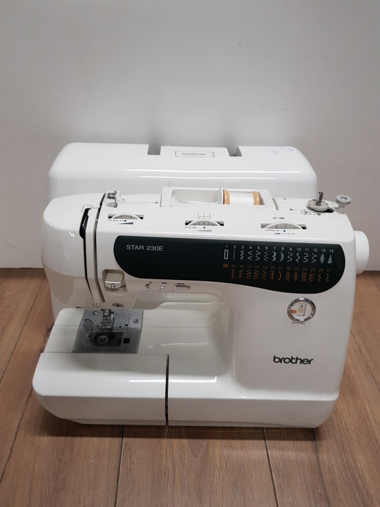 MODERN BROTHER SEWING MACHINE IN ORIGINAL CARRY CASE