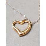 9CT GOLD LOVE HEART PENDANT AND CHAIN 0.6G