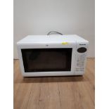 WHITE PANASONIC MICROWAVE