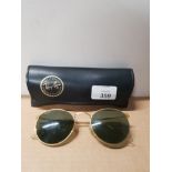 A PAIR OF RAY BAN SUNGLASSES IN ORIGINAL CASE