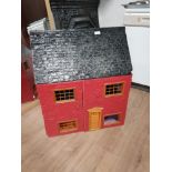 CHILD DOLLS HOUSE