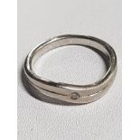 SILVER AND DIAMOND RING SIZE M 2.6G