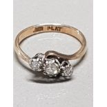 9CT YELLOW GOLD AND PLATINUM THREE STONE RING SIZE L WEIGHT 2.3G