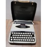 ZEPHYR TYPEWRITER IN ORIGINAL CASE