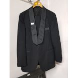 BLACK DINNER SUIT SIZE L