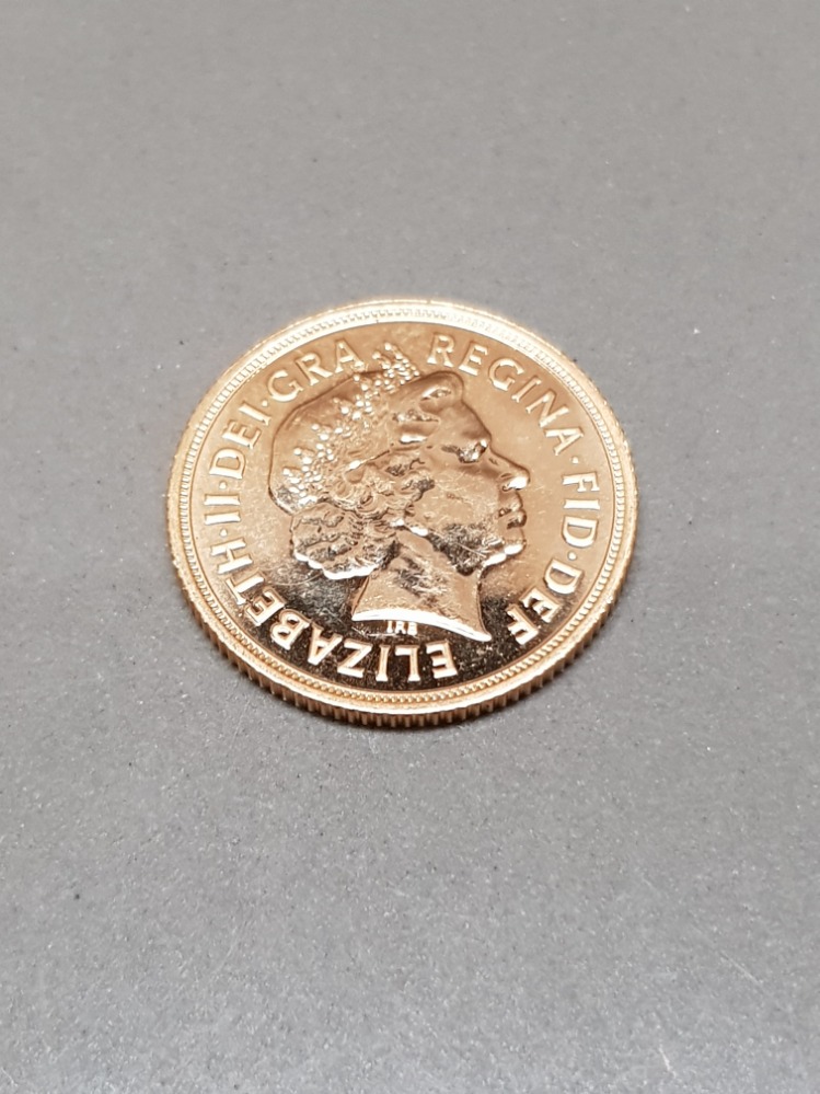 2014 GOLD SOVEREIGN COIN 22CT - Image 2 of 2