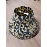 BEAUTIFUL TIFFANY STYLE LAMP SHADE