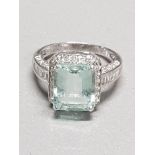 9CT WHITE GOLD AQUAMARINE AND DIAMOND RING SIZE L 1/2 GROSS WEIGHT 4.8G