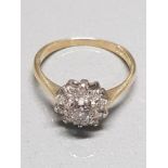 18CT YELLOW GOLD DIAMOND CLUSTER RING SIZE J 1/2 WEIGHT 2.9G