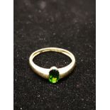 9CT GOLD GREEN STONE RING SIZE S 1.9G