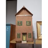 ANTIQUE DOLLS HOUSE