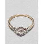 18CT GOLD SOLITAIRE DIAMOND RING SIZE P GROSS WEIGHT 2G