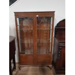 MAHOGANY DISPLAY CABINET WITH DOUBLE DOOR