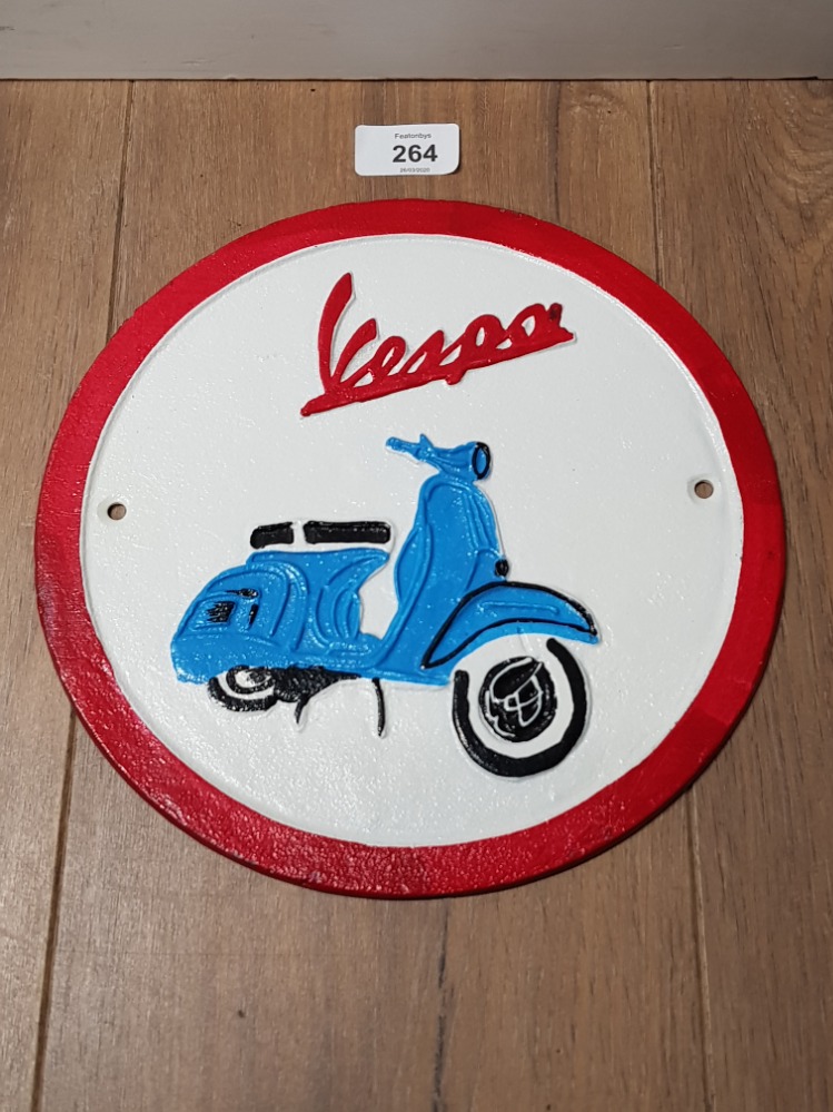 VESPA CAST WALL PLATE