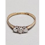 GOLD DIAMOND TRILOGY RING WITH 2 ROUND AND 1 OLD EUROPEAN DIAMONDS SIZE P 1/2 WEIGHT 1.7G GROSS