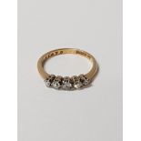 18CT GOLD 5 STONE DIAMOND RING SIZE N 2.2G