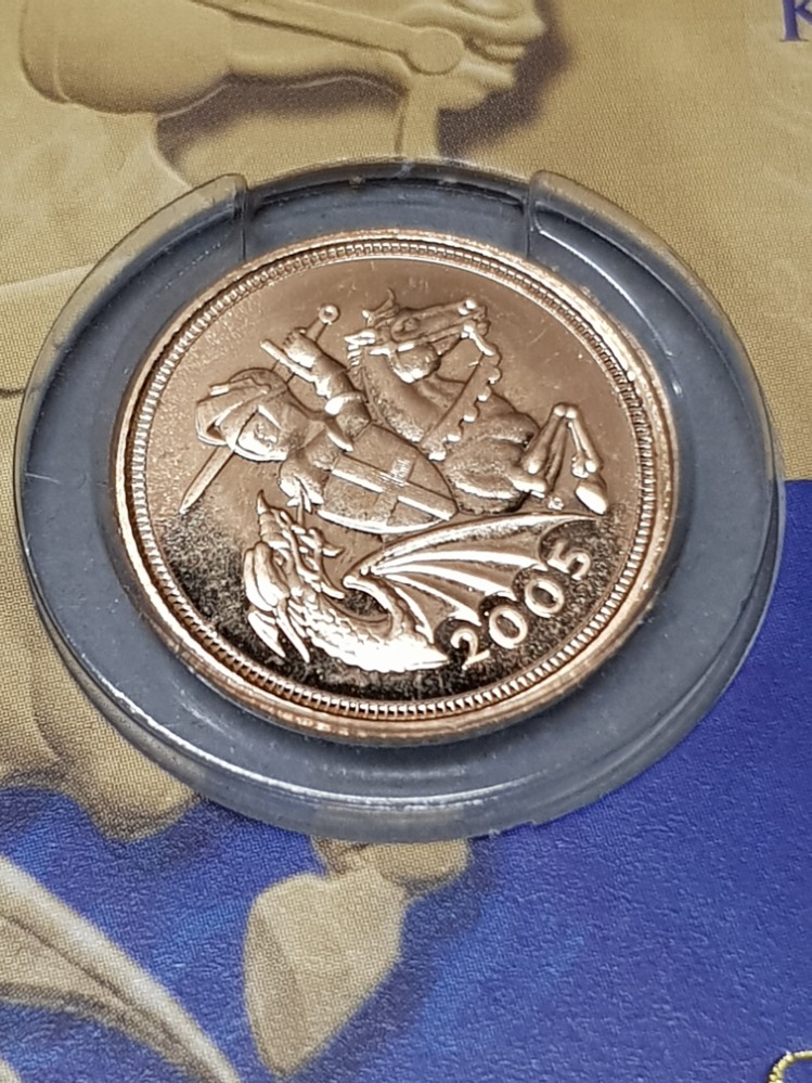 UK 2005 GOLD HALF SOVEREIGN UNCIRCULATED COIN