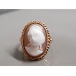 9CT GOLD CAMEO RING 4.5G SIZE N1/2