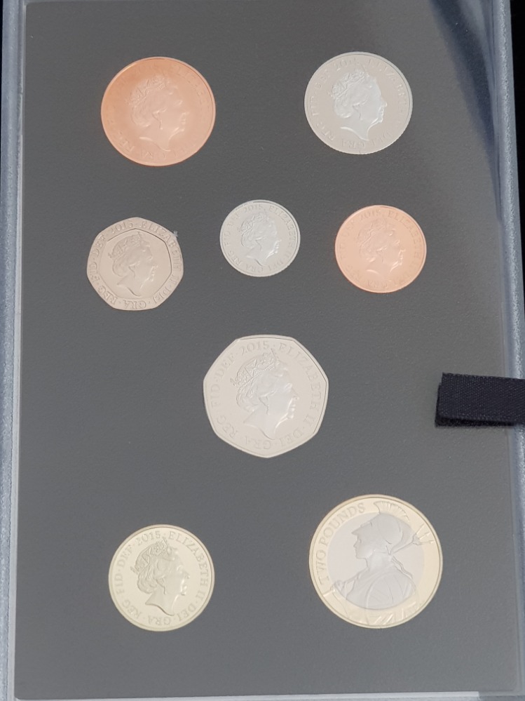 THE ROYAL MINT 2015 UNITED KINGDOM DEFINITIVE COIN PROOF SET WITH CERTIFICATE OF AUTHENTICITY - Image 2 of 2