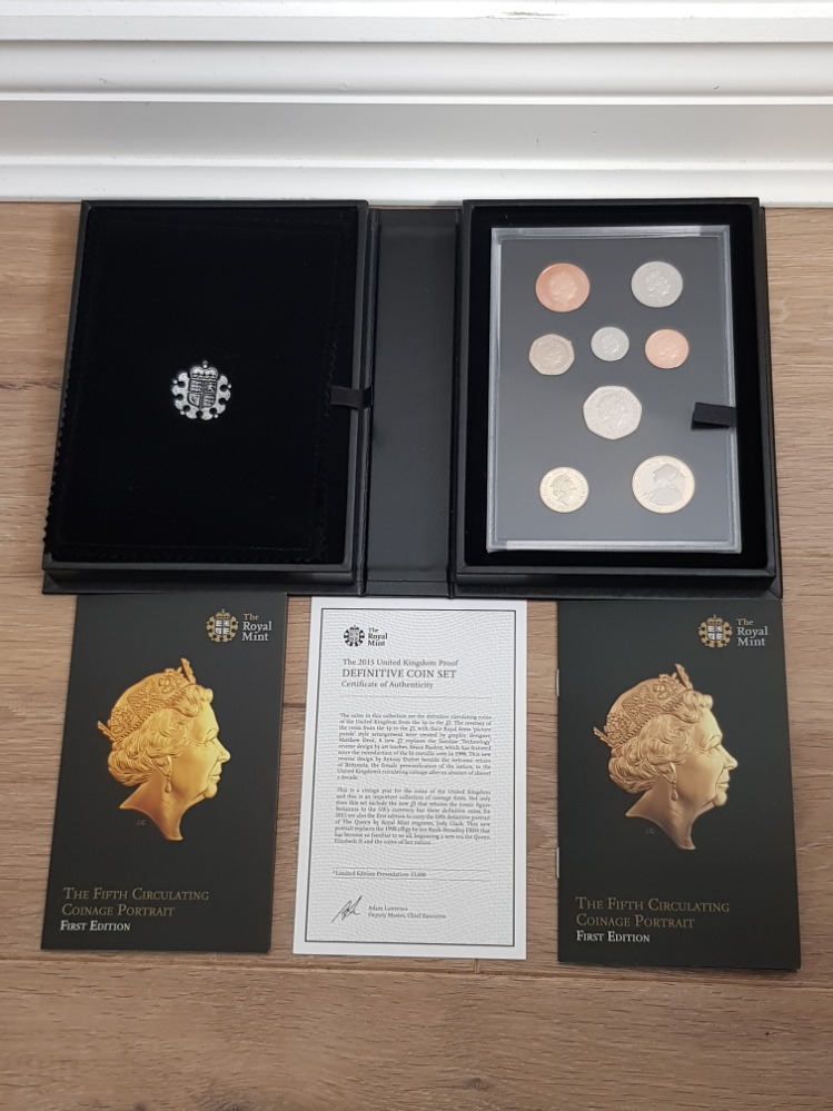 THE ROYAL MINT 2015 UNITED KINGDOM DEFINITIVE COIN PROOF SET WITH CERTIFICATE OF AUTHENTICITY