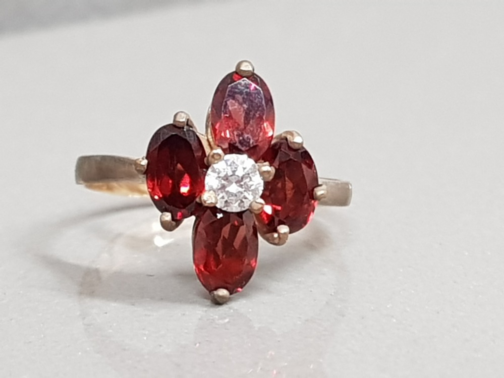 9CT GOLD GARNET AND CZ RING 2.8G SIZE M1/2