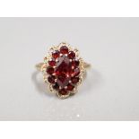 9CT GOLD GARNET CLUSTER RING 5.1G SIZE O