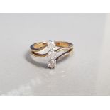 9CT GOLD 3 STONE DIAMOND RING 2.8G SIZE N1/2