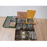 A LARGE LOT OF VINTAGE TAP AND DIES