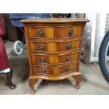 MAHOGANY SERPENTINE FRONTED 4 DRAWER HALL CHEST