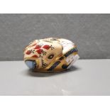 ROYAL CROWN DERBY FIELD MOUSE ORNAMENT WITH SILVER STOPPER