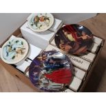 BOX CONTAINING 4 3D PLATES MADE BY THE BRADFORD EXCHANGE COMPANY PLUS 7 MISC PLATES BY DIE
