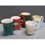 5 PIECES OF HORNSEA ART POTTERY INCLUDING MUG AND 4 TANKARDS SPRINGTIME ETC